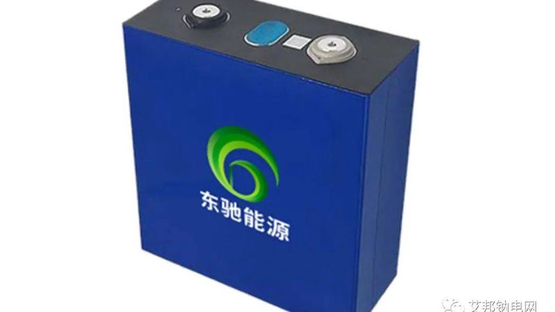 光伏组件批发价格谈判技巧：如何精准把握市场脉搏
